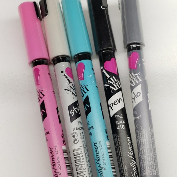 Sally Hansen Nail Art Pens - Set of 5 - Picture 2 of 4